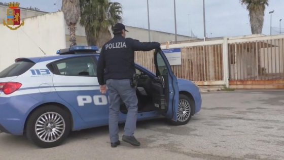 إيطاليا: السلطات تحيل رجال أعمال للتحقيق بعد إساءة معاملتهم للمهاجرين