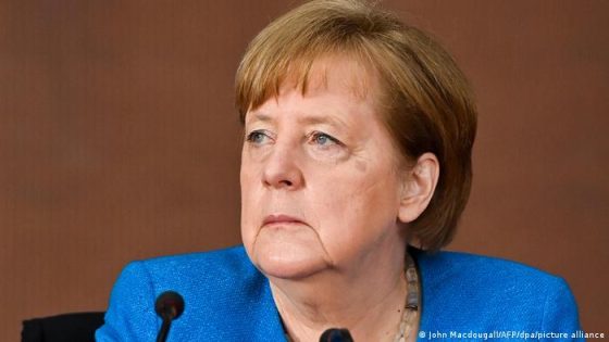 ميركل عن فضيحة “وايركارد”: انتكاسة لسمعة ألمانيا المالية