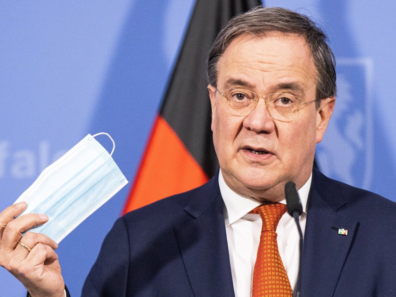 armin-laschet-pressekonferenz-104__v-HintergrundL