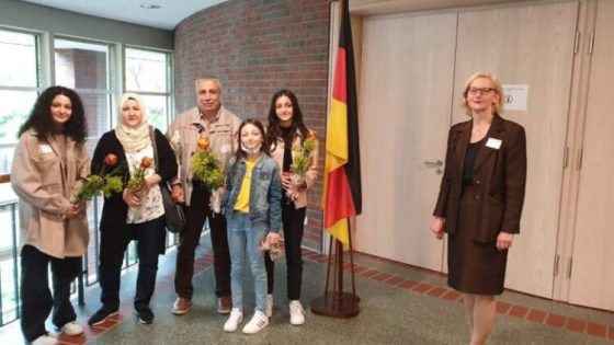 عائلة سورية تصبح حديث الإعلام الألماني ومبالغ مالية كبيرة للسوريين في ألمانيا