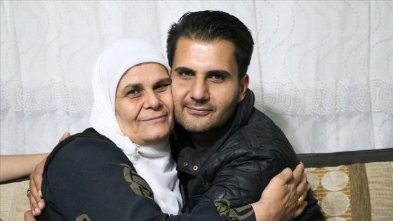 فارقها رضيعا.. ألماني من أصل تركي يلتقي أمه بعد 33 عاما (قصة إنسانية)