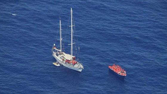 ألمانيا..قارب شراعي ينقذ 34 مهاجرا في البحر المتوسط