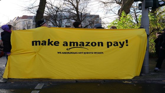 ألمانيا..إضراب عمال في شركة أمازون تعرف على الأسباب