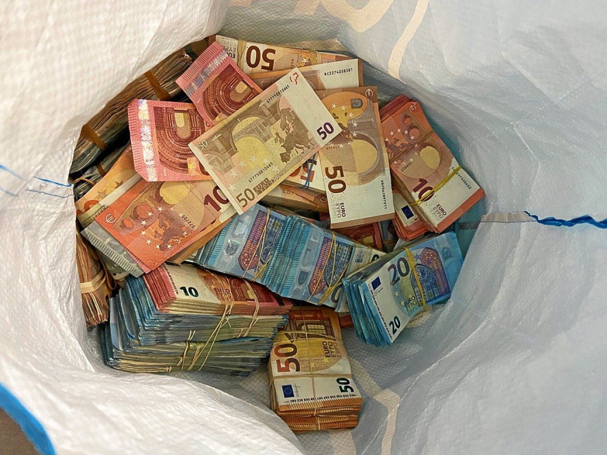 755f8b7a-eb88-11eb-a0f4-4c361706bc9b