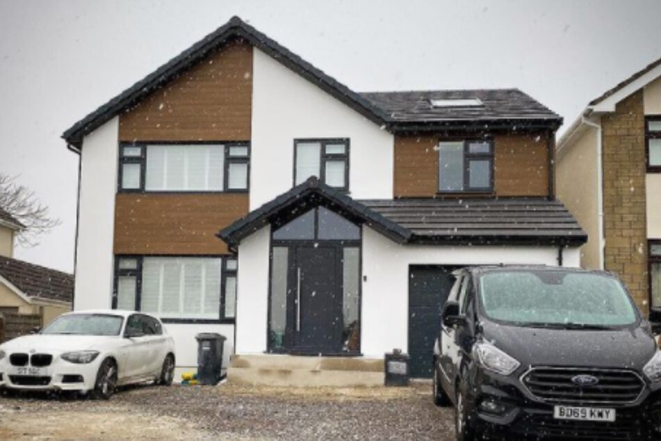 uc4mo4t98kypvaiqekcjhbcjkc5t3btu