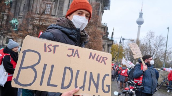 إضراب تحذيري للمعلمين في برلين