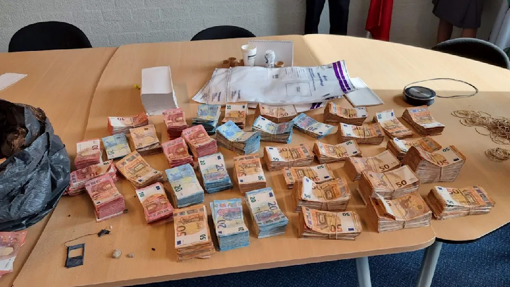 56a65c75b8cd090d548918fe8fc639ec,24419a86