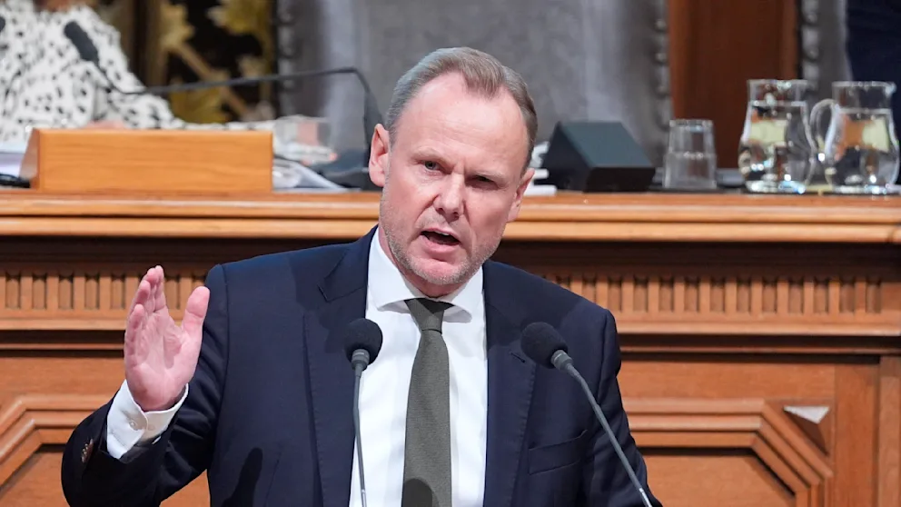 9bbd6a6d877de7860e3efca9fa2362fb,51954e56