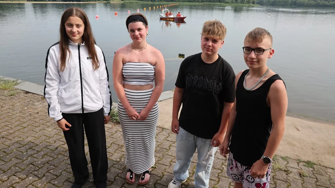 badeunfall-in-bremen-helden-kids-retten-drei-kinder-vorm-v0-NBWbgCjoJEezG8SUDBBbXTiSIZtnuWMGEQSIZYlgYOI