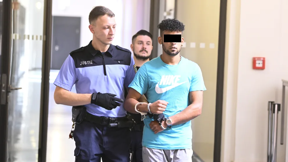 ae376134175e99c2445df87523cdd97c,f6e18489