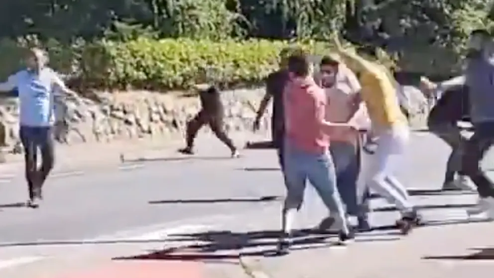 4d180f5f4af730d4484e222295bc33e2,cdee37f9